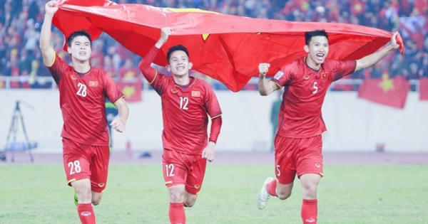 Bóng đá Việt, 25 năm và hành trình đến World Cup Bóng đá Việt, 25 năm và hành trình đến World Cup