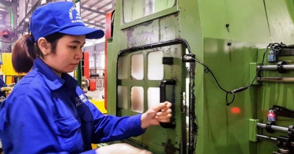 Tiếp tục "cởi trói” để kinh tế tư nhân phát triển, là cột trụ kinh tế Tiếp tục "cởi trói” để kinh tế tư nhân phát triển, là cột trụ kinh tế