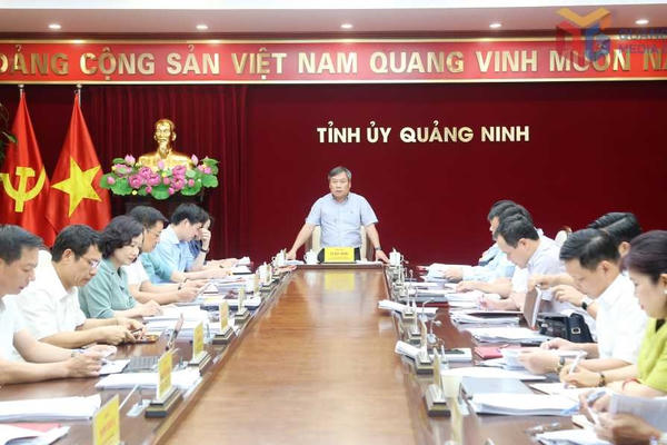 Quảng Ninh giữ đà tăng trưởng cao, tập trung tháo gỡ vướng mắc đầu tư công và chuyển đổi số Quảng Ninh giữ đà tăng trưởng cao, tập trung tháo gỡ vướng mắc đầu tư công và chuyển đổi số