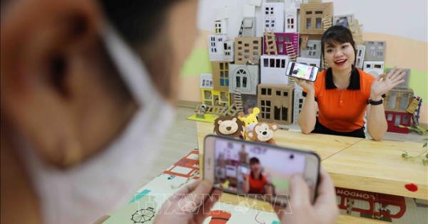 Nỗ lực chuyển đổi số trong giáo dục - Bài 1: Những lớp học trực tuyến thời COVID-19