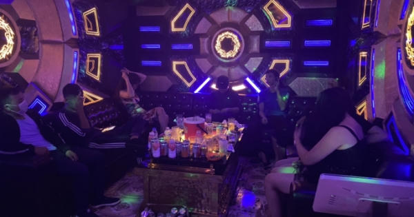 Hải Phòng: Phát hiện quán karaoke vi phạm quy định phòng, chống dịch Hải Phòng: Phát hiện quán karaoke vi phạm quy định phòng, chống dịch