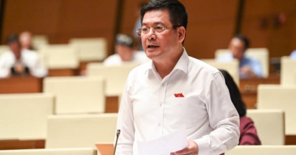 Bộ trưởng Công Thương trả lời về phát triển điện mặt trời áp mái