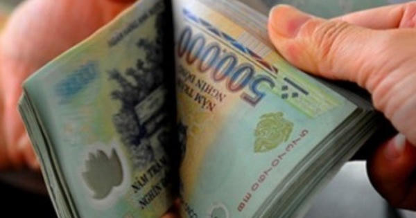 "Nữ quái' tống tiền bạn thân