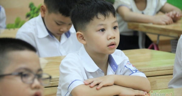 Phụ huynh 'hết hồn' với chương trình SGK lớp 1, các giáo viên nói gì?