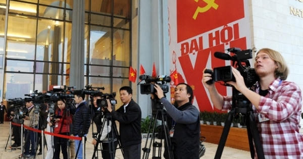 Báo chí tác nghiệp tại Đại hội Đảng