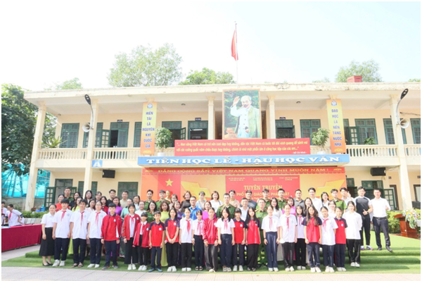 Tuyên truyền phổ biến pháp luật cho học sinh trường THCS Đông Hội Tuyên truyền phổ biến pháp luật cho học sinh trường THCS Đông Hội