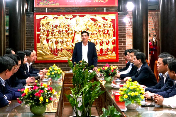 Bí thư Tỉnh uỷ Phú Thọ kiểm tra công tác tổ chức Lễ hội Đền Mẫu Âu Cơ năm 2024 tại huyện Hạ Hoà