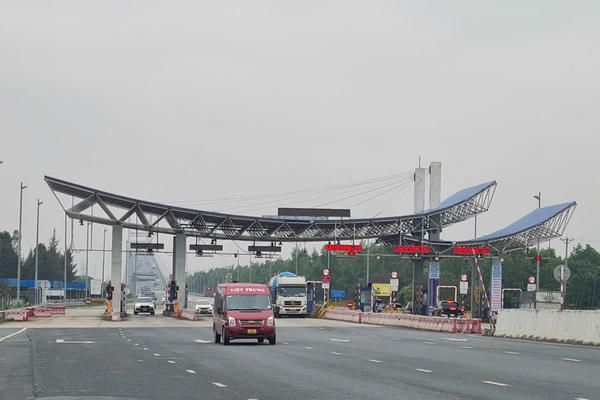 Cục Đường bộ chỉ đạo nóng về tình hình thu phí không dừng dịp Tết Nguyên đán