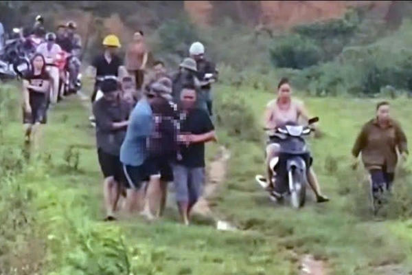 Nữ sinh tại Hà Tĩnh bị sét đánh tử vong khi đi chăn bò