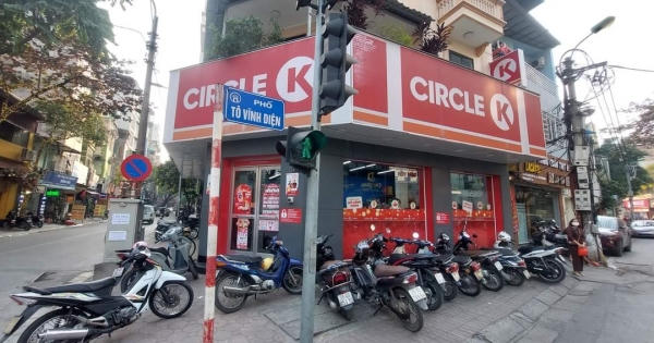 Nữ khách hàng bị mất xe máy khi vào mua hàng tại cửa hàng Circle K