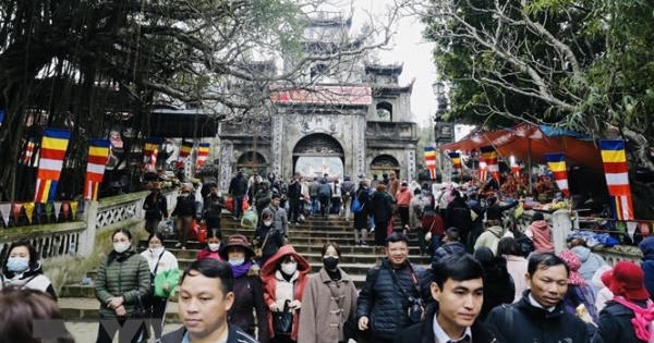 Phê duyệt Nhiệm vụ lập Quy hoạch tu bổ, phục hồi di tích Chùa Hương