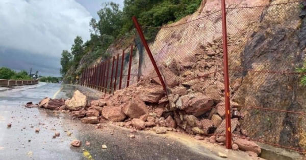 Nghệ An: Hàng ngàn người dân sống trong sợ hãi khi sống dưới các điểm nguy cơ sạt lở cao