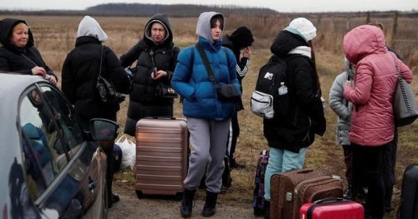 Bà con người Việt tại Ukraine cần chuẩn bị gì để lánh nạn sang nước khác