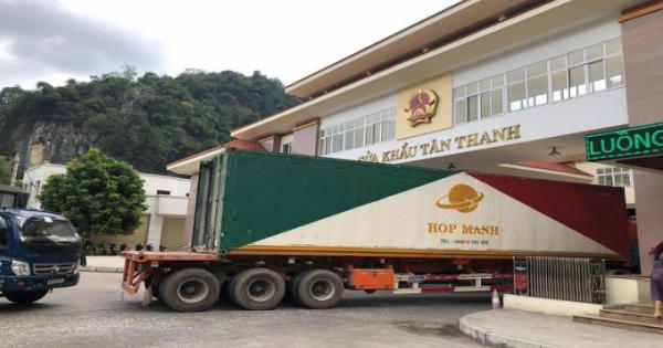 Tiếp tục đóng cửa khẩu giao thương, doanh nghiệp phải làm gì?