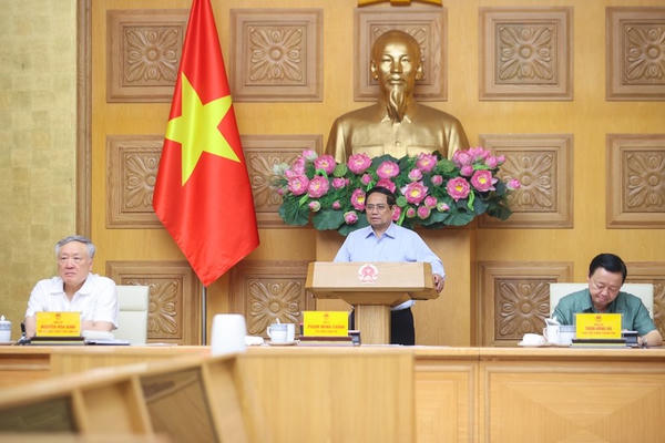 Thủ tướng chủ trì cuộc họp về triển khai tổ chức chính quyền địa phương 2 cấp