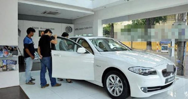 Mua ô tô sớm một ngày, "thiệt" - "hơn" gần cả tỷ đồng: Kẻ mừng, người tủi