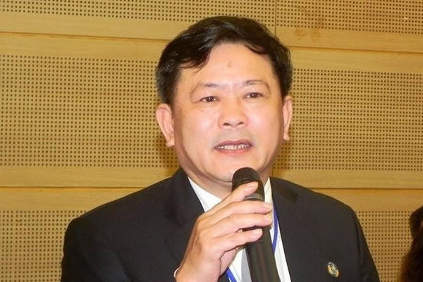 Cựu luật sư Trần Đình Triển nhận án 3 năm tù Cựu luật sư Trần Đình Triển nhận án 3 năm tù