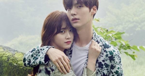 Goo Hye Sun ly hôn: Đau lòng công khai bất hạnh trên mặt báo
