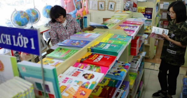 Bao giờ hết lãng phí trong dùng sách giáo khoa? Bao giờ hết lãng phí trong dùng sách giáo khoa?