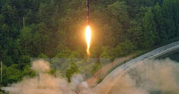 Lãnh đạo Mỹ-Trung-Nhật điện đàm về mối đe dọa Triều Tiên