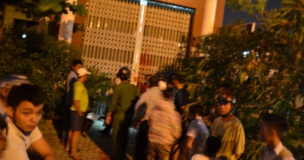 Oái oăm: Bị chủ nợ nhốt trong nhà con nợ