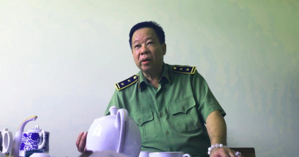 Đội trưởng Đội QLTT số 16: “Các đơn vị kinh doanh nói hàng xách tay, là chiêu trò để đánh lừa người mua”