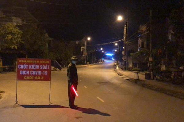Quảng Ninh: Thêm nhiều địa phương triển khai “giờ giới nghiêm” phòng chống đại dịch