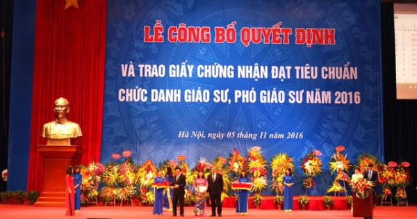 Bộ Nội Vụ: Đề nghị Bộ GD&ĐT đánh giá thực trạng tiêu chuẩn đội ngũ GS,PGS hiện nay Bộ Nội Vụ: Đề nghị Bộ GD&ĐT đánh giá thực trạng tiêu chuẩn đội ngũ GS,PGS hiện nay