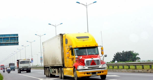 Giảm chi phí logistics tại Việt Nam: Lựa chọn chính sách và đầu tư trọng tâm