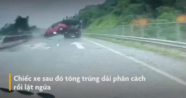 Video: Cận cảnh xế hộp lấn làn, vượt ẩu nhận cái kết đắng khi húc tung dải phân cách Video: Cận cảnh xế hộp lấn làn, vượt ẩu nhận cái kết đắng khi húc tung dải phân cách