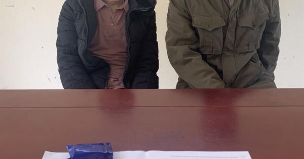 Đối tượng mua bán trái phép ma tuý, dùng dao nhọn chống trả quyết liệt lại công an