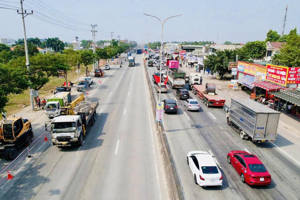 Điều chỉnh phân làn giao thông Quốc lộ 51 từ ngày 17/11