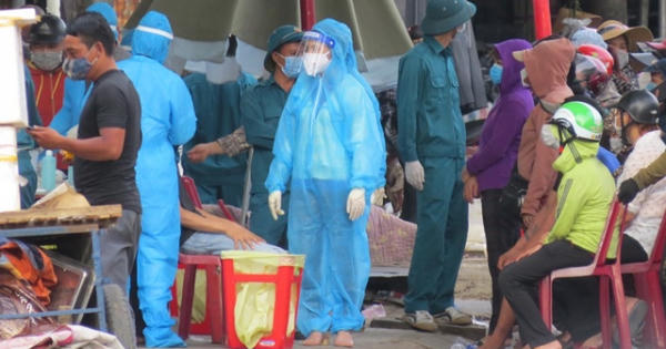 Nghệ An: Phong tỏa khẩn cấp, lấy mẫu xét nghiệm Covid-19 cho toàn bộ tiểu thương chợ đầu mối Vinh