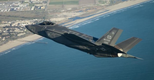 Tiêm kích F-35 đại hạ giá, Mỹ mua thêm 141 chiếc