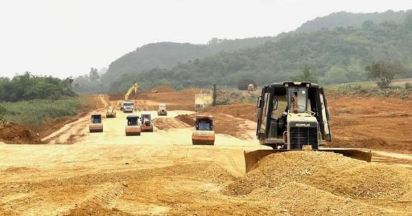 Cao tốc PPP 'rùa bò' vì PMU 'dán mắt' vào dự án công? Cao tốc PPP 'rùa bò' vì PMU 'dán mắt' vào dự án công?