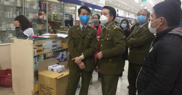 Chợ thuốc Hapulico treo biển "không bán khẩu trang": Bộ Công thương đi kiểm tra, gỡ biển nhưng vẫn "hết hàng"