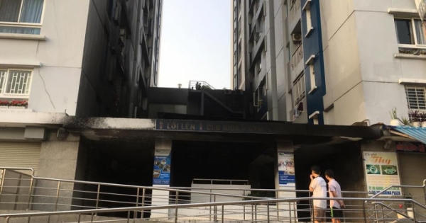 Vụ cháy 13 người chết ở chung cư Carina Plaza: 10 trẻ nhỏ đang cấp cứu do ngạt khói Vụ cháy 13 người chết ở chung cư Carina Plaza: 10 trẻ nhỏ đang cấp cứu do ngạt khói