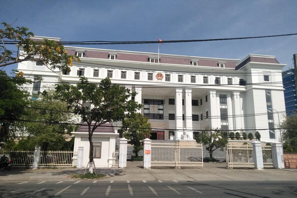 Vụ án tranh chấp ly hôn tại Đà Nẵng: Phía nguyên đơn cung cấp nhiều tài liệu chứng minh quá trình hình thành tài sản chung