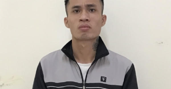 Bắt đối tượng đang “giao dịch” 1.000 viên hồng phiến