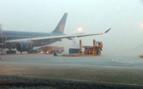 Nhiều chuyến bay bị huỷ, điều chỉnh do bão số 4