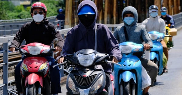 Nắng nóng gay gắt, làm gì để tránh bị sốc nhiệt?
