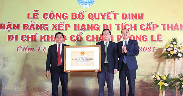Đà Nẵng: Trao bằng xếp hạng cấp thành phố cho Di chỉ khảo cổ Chăm Phong Lệ