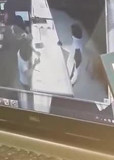 Nam Định: Thông tin chính thức từ cơ quan công an vụ "cướp tiệm vàng bất thành" tại Giao Thủy Nam Định: Thông tin chính thức từ cơ quan công an vụ "cướp tiệm vàng bất thành" tại Giao Thủy