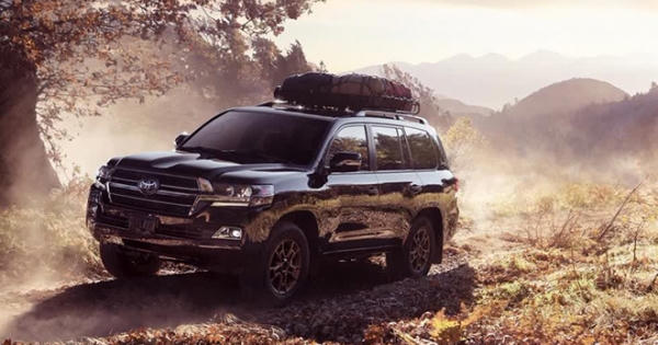Toyota Land Cruiser Heritage Edition 2020 mang thiết kế mộc mạc hoài cổ