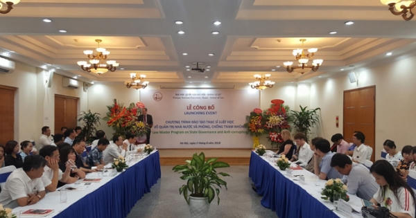 Lễ công bố chương trình đào tạo Thạc sĩ Luật học về Quản trị Nhà nước và Phòng chống tham nhũng Lễ công bố chương trình đào tạo Thạc sĩ Luật học về Quản trị Nhà nước và Phòng chống tham nhũng