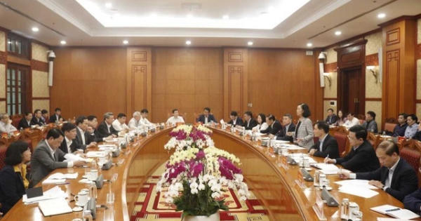 Hội nghị triển khai Chương trình làm việc của Bộ Chính trị, Ban Bí thư năm 2024 Hội nghị triển khai Chương trình làm việc của Bộ Chính trị, Ban Bí thư năm 2024