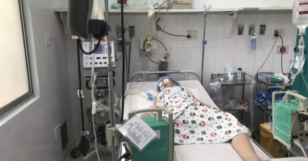 Hàng chục người ở Bình Dương ăn bún riêu chay nghi chứa độc