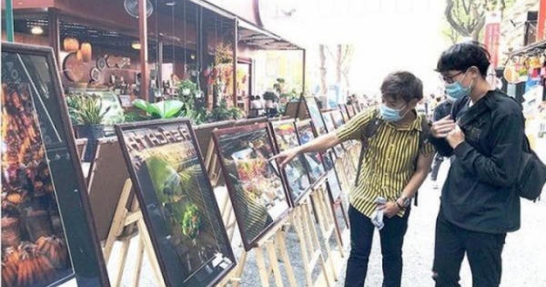 Triển lãm "Mừng xuân Tân Sửu - Mừng Đảng quang vinh" Triển lãm "Mừng xuân Tân Sửu - Mừng Đảng quang vinh"