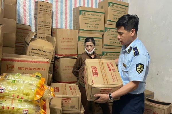 Lai Châu phát hiện 720kg mì chính không có nguồn gốc, xuất xứ