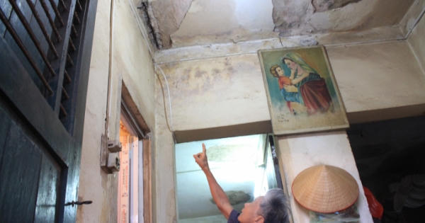 Bản tin Địa ốc Plus: Cư dân sống ở chung cư cũ - Bán không được giá, ở thì khổ trăm bề